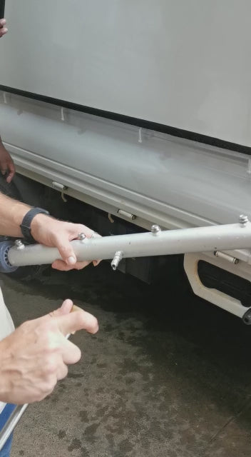 Chassis cleaner tool